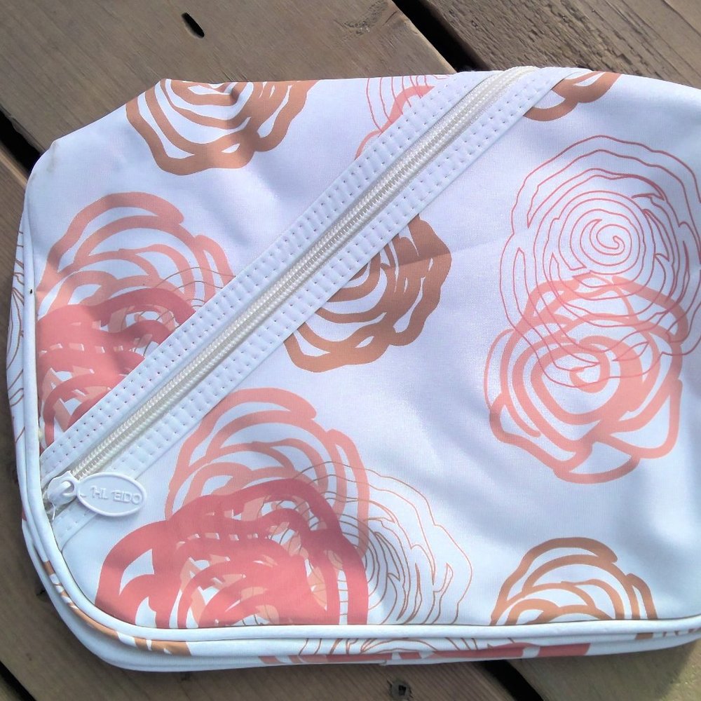 NWOT Shiseido Coral Rose Make Up Travel Bag